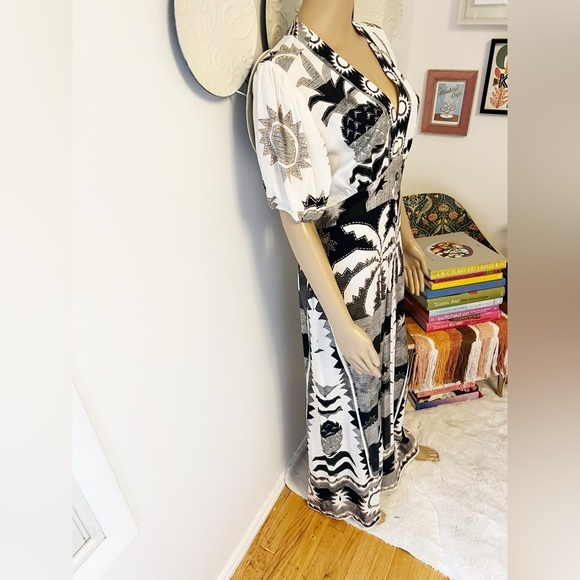 Farm Rio x Anthropologie Palm Trees/ Star/Sun Jumpsuit NWT Small - Picture 3 of 8